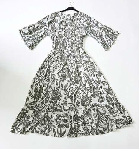 White black floral v neck - black, v-neck
