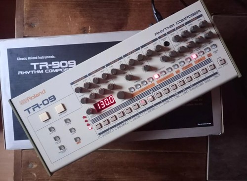Roland boutique drum machine - roland,