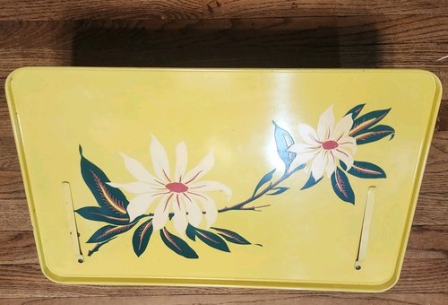 Vintage 60s bed - tv, table
