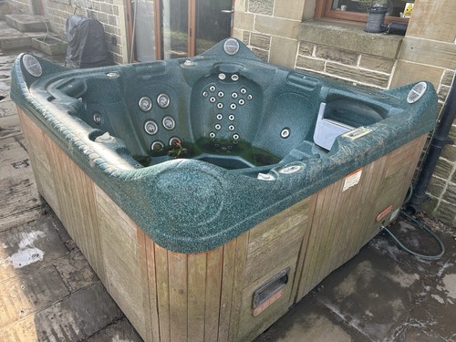 Hot tub spa - hot, la