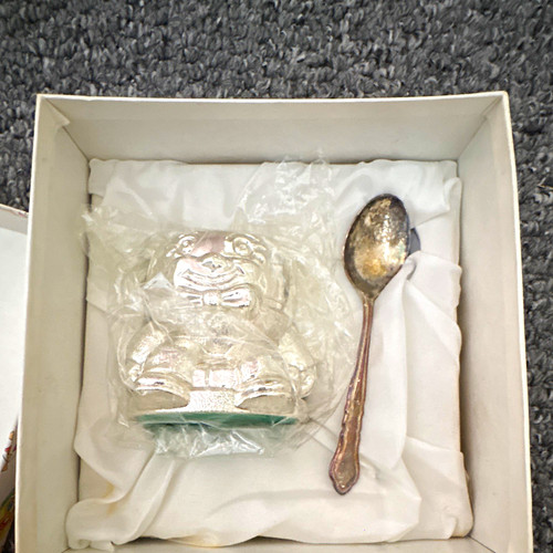 Boxed vintage silver - vintage, metal