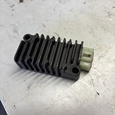 Yamaha voltage regulator - yamaha,
