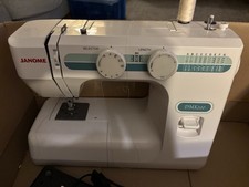 Janome DMX200 Sewing Machine