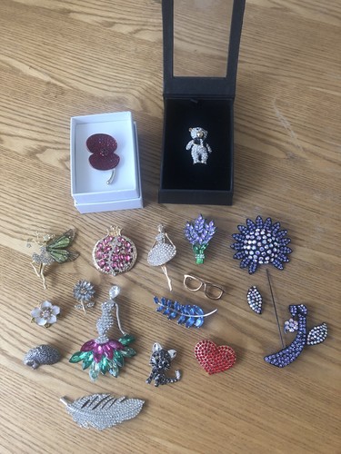 Brooches joblot - brooches,