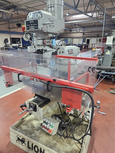 Lion 2vs milling machine - machine, in