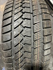 Ovation W586 235/55R17 103H XL