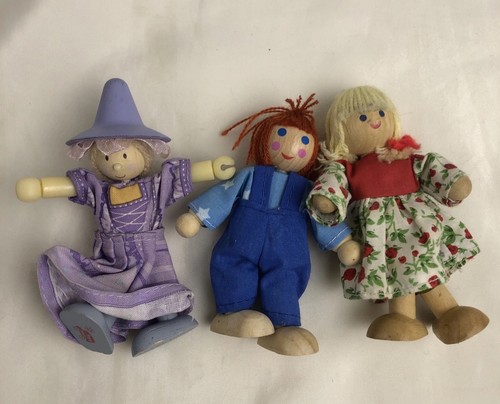 Wooden dolls small figures 3 - wooden,