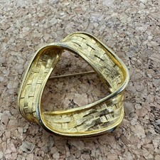 Vintage Sphinx Continuous Ribbon Brooch Gold Tone Statement Pin