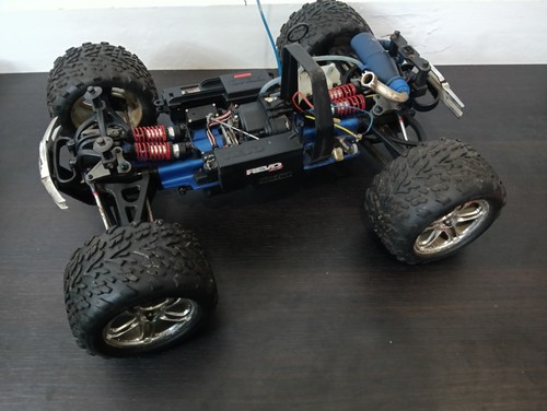 Traxxas revo roller chassis - roller,