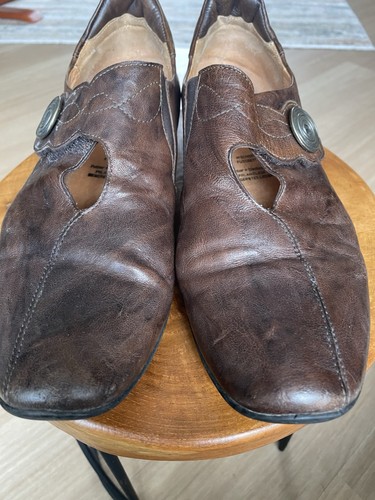 Think leather brown shoes - leather,