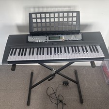 Yamaha EZ-220 Digital Keyboard with 61 Keys - Black