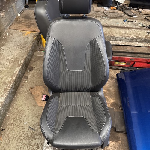 Ford fiesta titamium - ford, half