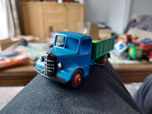 Dinky toys bedford tipper - dinky,