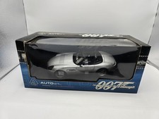 AUTO ART BMW Z8 007 (JEAMS