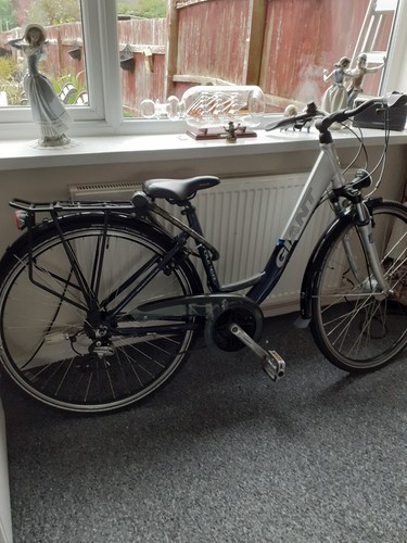 Ladies bike branded giant - as,