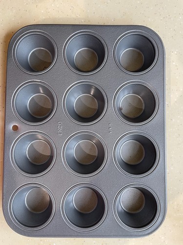 Hole ekco nonstick baking - 12,