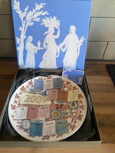 Vintage wedgwood 2009 calendar - vintage,