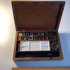 Antique Winsor & Newton No. 29 Advanced Students Colour Paint Box