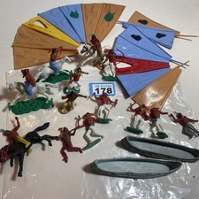 NP178 Timpo Toys Vintage Wild West Native American Indians Bundle Teepee