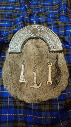 Sporran and chain