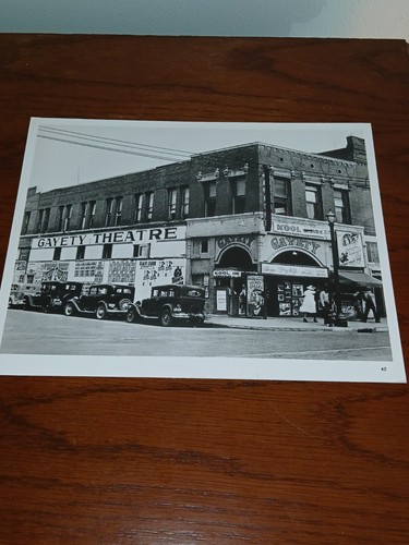 Black and white - 8x10", glossy