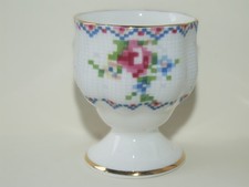 A Royal Albert Egg Cup...Petit