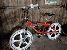 Vintage 1990 GT Vertigo BMX