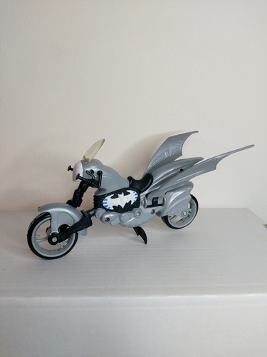 Batgirl ice strike cycle - ice,