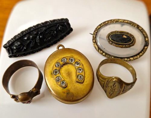 5pc antique mourning jewellery - antique,
