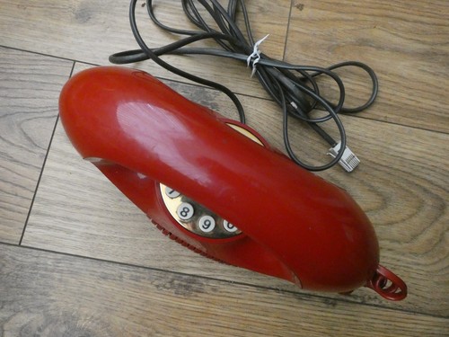 Vintage retro genie - phone, red