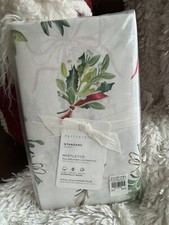 Pottery Barn ~MISTLETOE~ Std