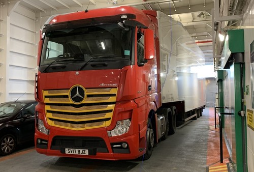 Mercedes truck photo lorry - truck,
