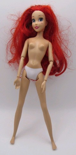 Disney store doll - doll, articulated