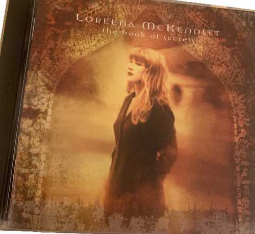 Loreena mckennitt book - loreena,