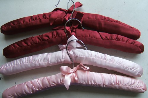 Luxury soft satin padded - soft,
