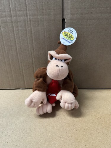 Bnwt donkey kong nintendo - kong,