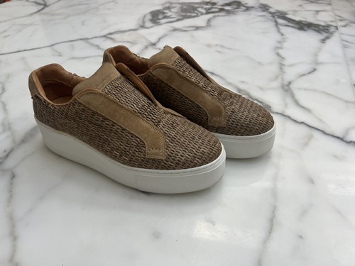 Russell and bromley - russell,