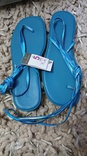 Ladies Flat Tie Up Sandles Size 5