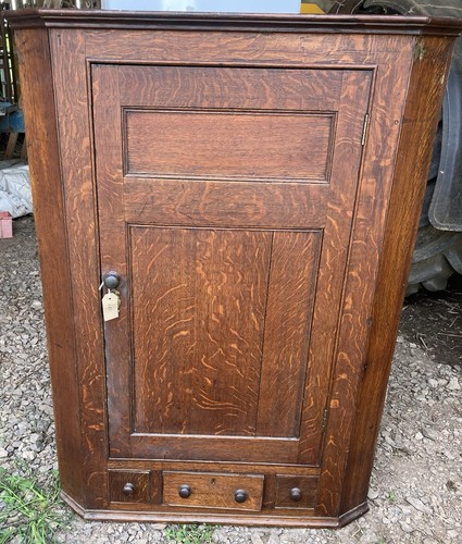 Georgian corner cupboard - corner,