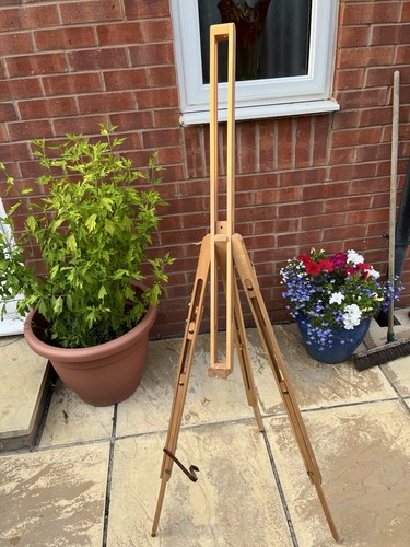 Wooden easel - wooden,
