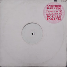 True Steppers/Jonny L - Hurt