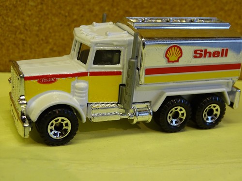 Matchbox mb5 peterbilt shell - matchbox,