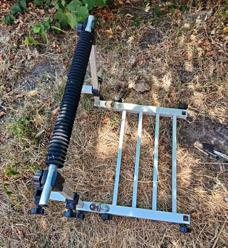 Universal seatbox footplate - universal,
