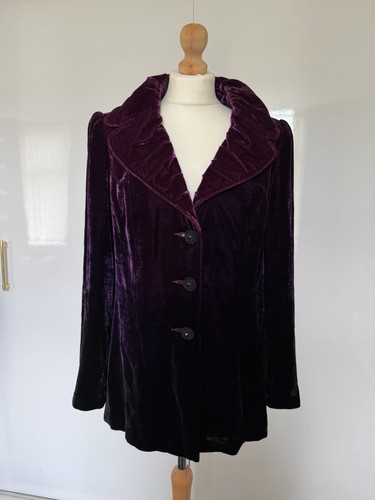 Per una speziale - una, purple