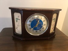 VINTAGE BUTTERFLY WOODEN MANTEL ALARM CLOCK WITH JET PLANE SECOND HAND
