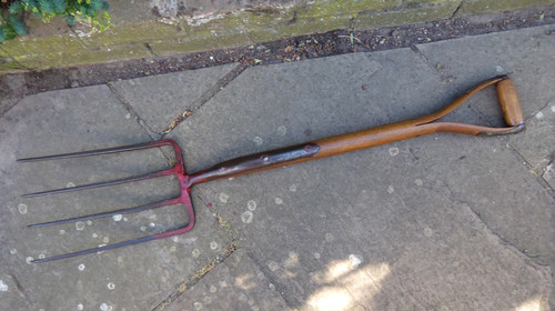 Vintage elwell garden fork - elwell,