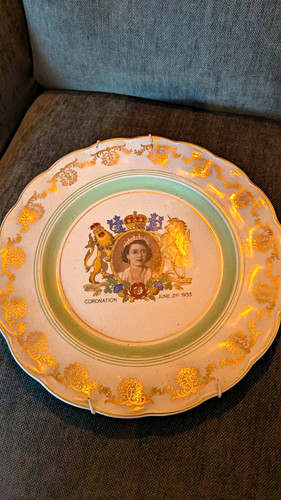 Crown ducal creampetal - crown,