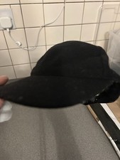 H&M Black Wool Blend Cap –