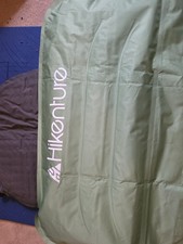 HIKENTURE Ultralight Inflatable Camping Mat (With Pillow Attached)