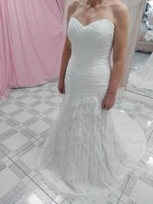 Bridal dress Size 12/14 by Veromia. ex sample Was £995. Now £99.
